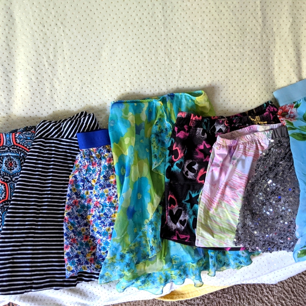 Huge Bundle YM-Tween skirts Sizes 8-12